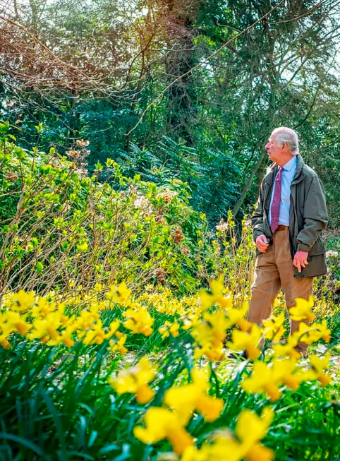 Принц Чарльз и сады Хайгроув-Хауса.Фото из сети интернет.