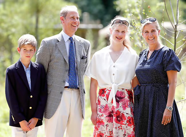 Леди Луиза Виндзор получила результаты A-Level и поступила в университет, где учились Кейт и принц Уильям