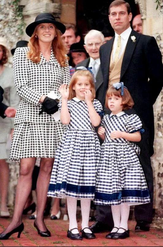 Семья принца Эндрю.Фото из сети интернет.