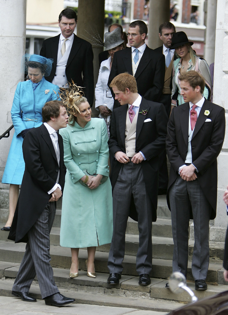 Том и Лаура с принцами Гарри и Уильямом на свадьбе принца Чарльза и Камиллы. Фото из сети Интернет