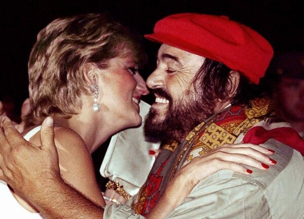https://www.tuttivip.it/wp-content/uploads/2020/04/luciano-pavarotti-principessa-lady-d.jpg