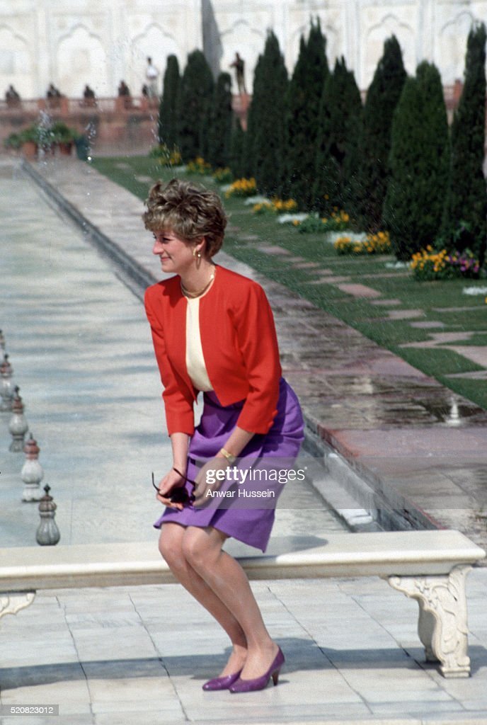 https://media.gettyimages.com/photos/diana-princess-of-wales-wearing-a-red-and-purple-suit-designed-by-picture-id520823012