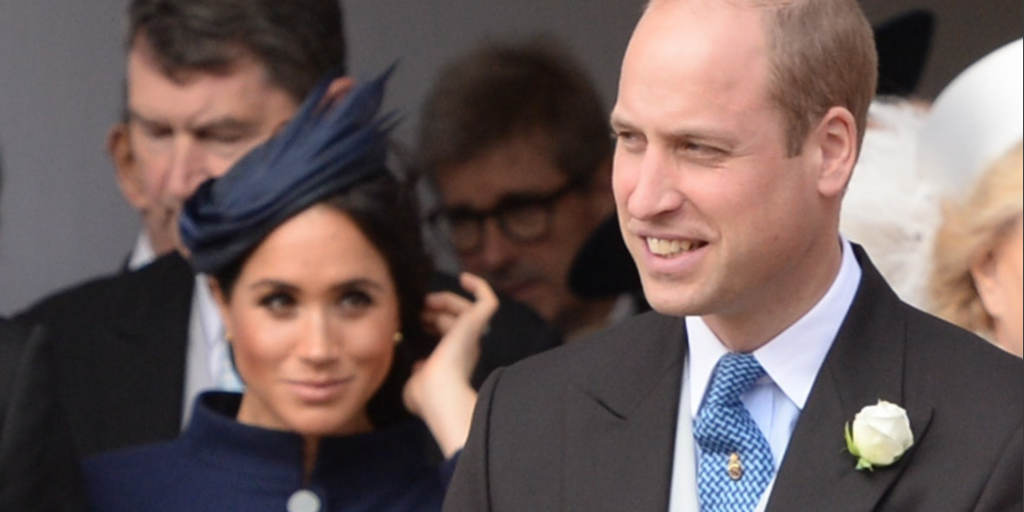 Принц Уильям тоже не дает ей покоя. Фото: Getty Images