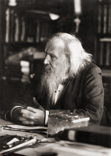 Дмитрий Иванович Менделеев.