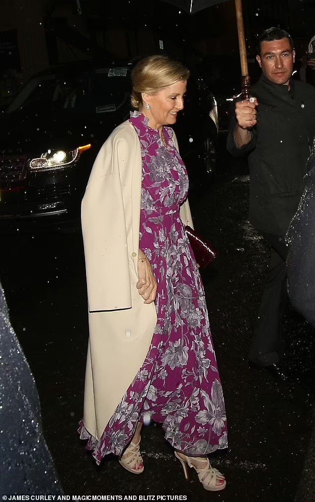 Коронация Чарльза III: семейный ужин королевской семьи Коронация Чарльза III: семейный ужин королевской семьи