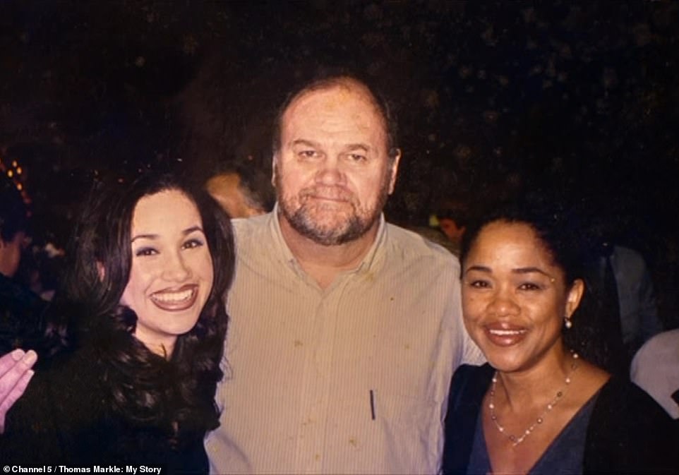 23763708-7919863-Mr_Markle_Doria_and_their_daughter_as_she_started_her_career_and-a-140_1579774882371.jpg