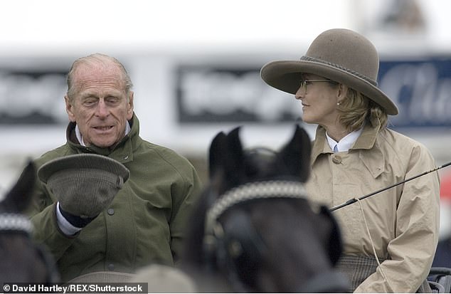 41870978-9482717-Prince_Philip_with_his_confidante_Lady_Brabourne_Penny_Romsey_at-a-6_1618689777540.jpg