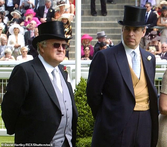 Друзья в богатых местах: принц Эндрю с донором Тори Дэвидом Роуландом в Аскоте в 2006 году