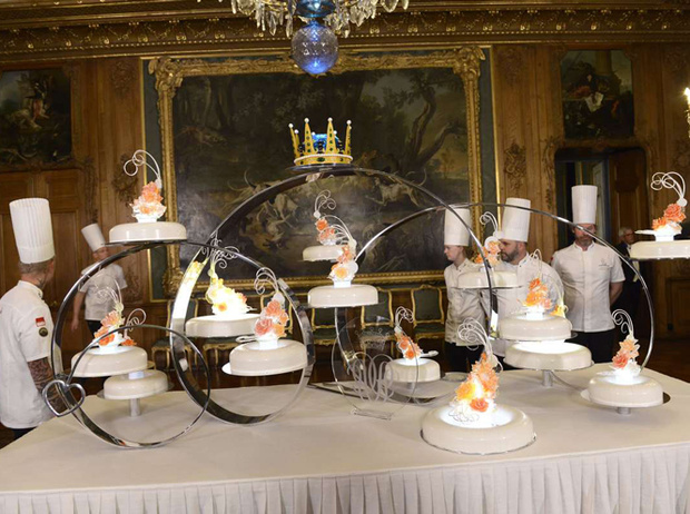 Фото №31 - Сладко: свадебные торты на королевских свадьбах