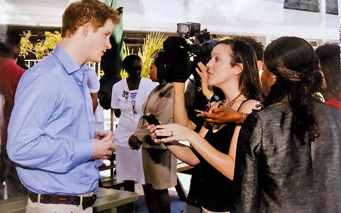 Камилла Томини с принцем Гарри на Барбадосе в 2010 году.