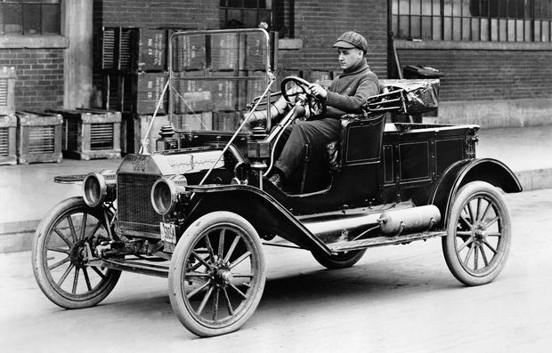 ford-model-t-(1908-1927).jpg